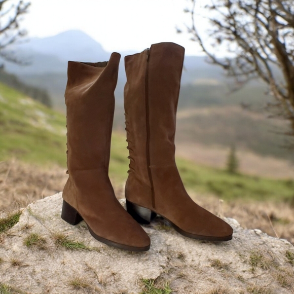 NINE WEST "CASCADES" SUEDE BACK LACE UP TALL BOOTS - Picture 1 of 14